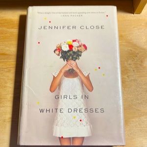 📚2/$14; 3/$16; 4/$18; 5/$20 ADD $2 for any additional books! ENJOY📚📚📚